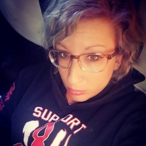 Meet your Posher, Naomi